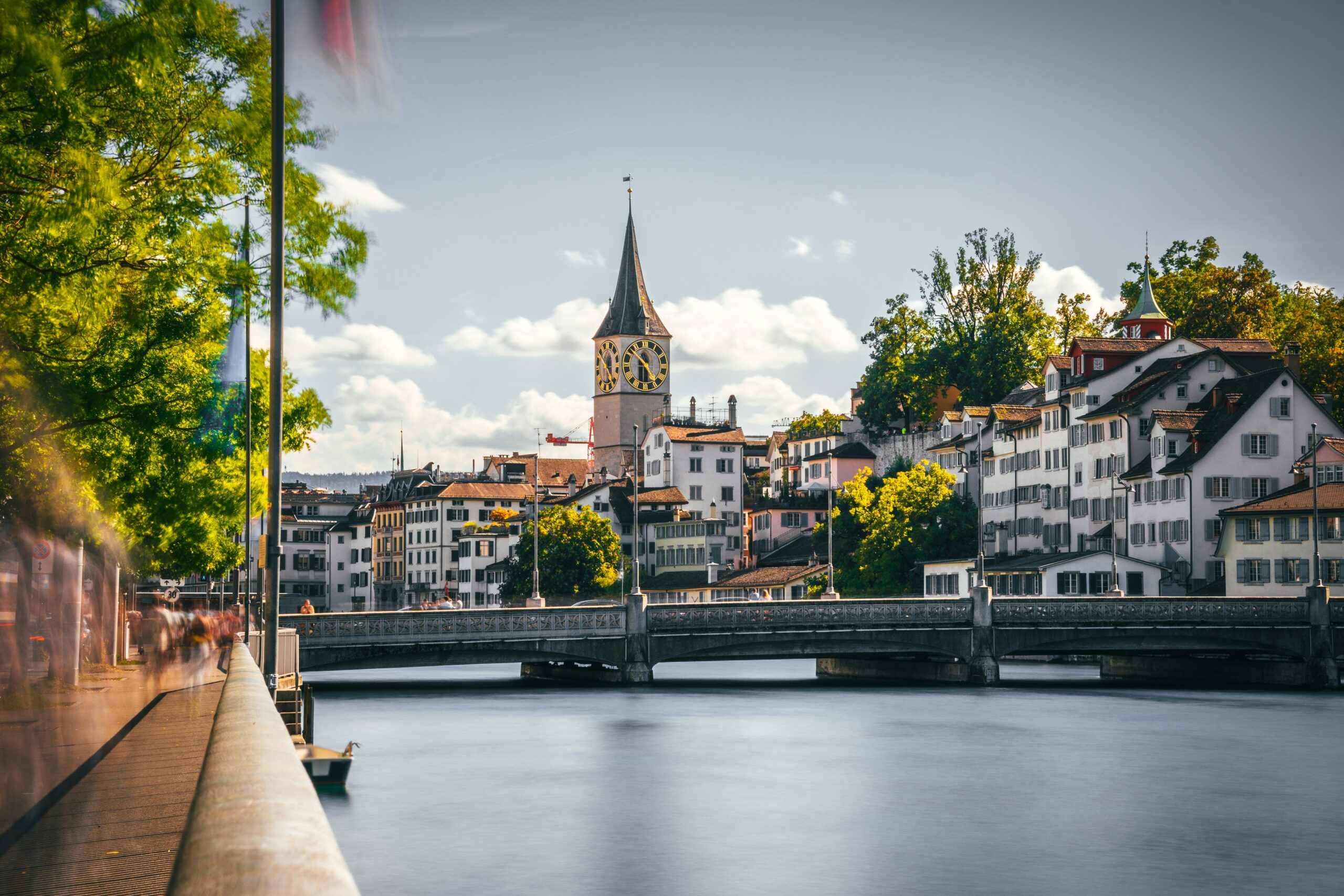 Why Switzerland Is the Global Hub for AI & FinTech Careers