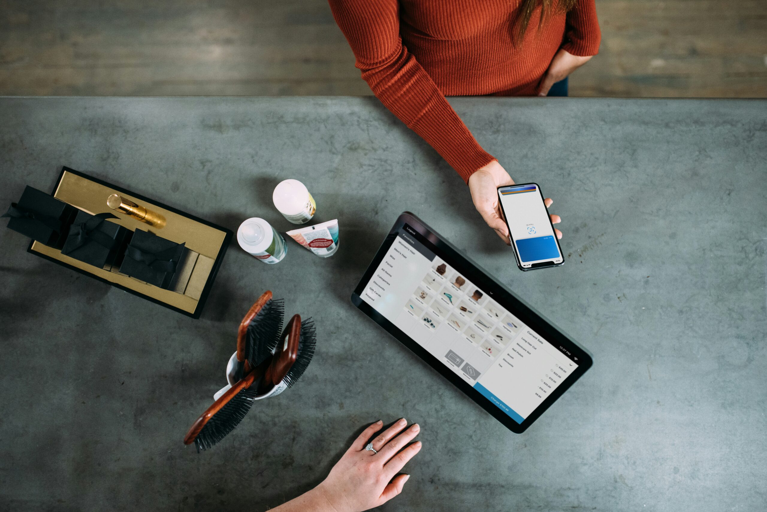 The Rise Of Cashless Societies: New Era