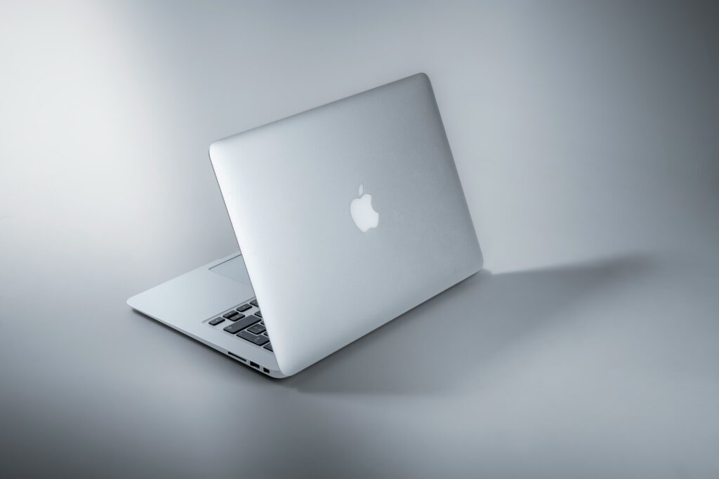 maxim hopman hin rzhodws unsplash